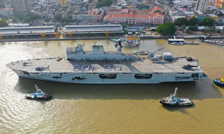 O Maior Navio de Guerra da Marinha Está em Belém para a COP30