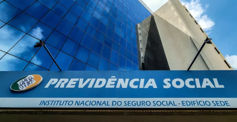 AnaReis Notícias, Rádio Poderosa FM 95.9 e RedeTV Karajás entrevistam a presidente do CREA-PA na segunda-feira (02)
