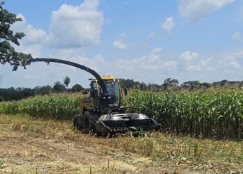 Para alavancar a produção: Prefeitura de Canaã investe em máquinas agrícolas para produtores rurais