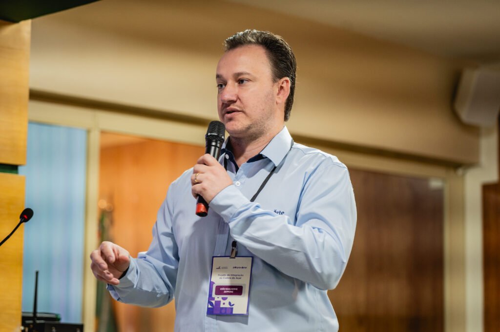 Produtores de açaí terão acesso a crédito e garantia de compra