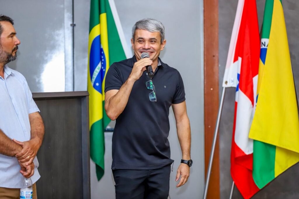 Novos secretários são empossados em Canaã dos Carajás