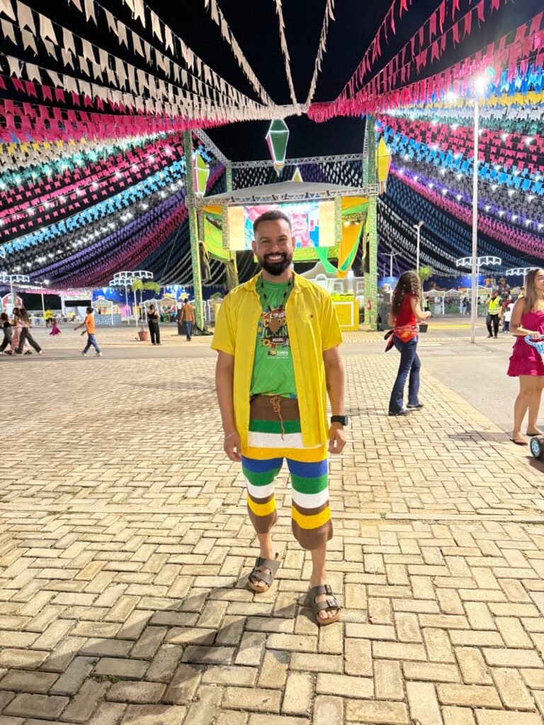 Vando Douglas transforma moda, cultura e identidade amazônica em destaque no Canaã Cidade Junina