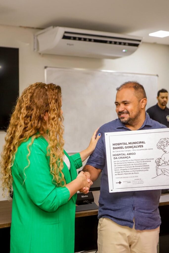Hospital Municipal Daniel Gonçalves recebe oficialmente título de Hospital Amigo da Criança