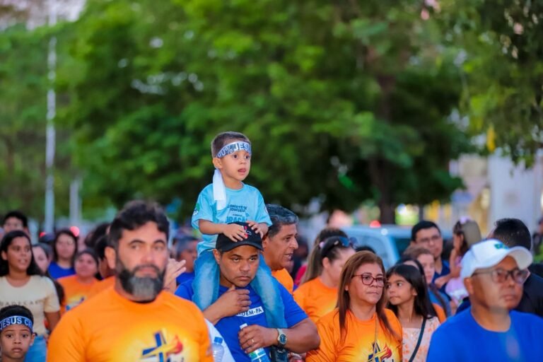 Canaã encerra Semana da Cultura Evangélica com Marcha para Jesus e show da banda Som e Louvor