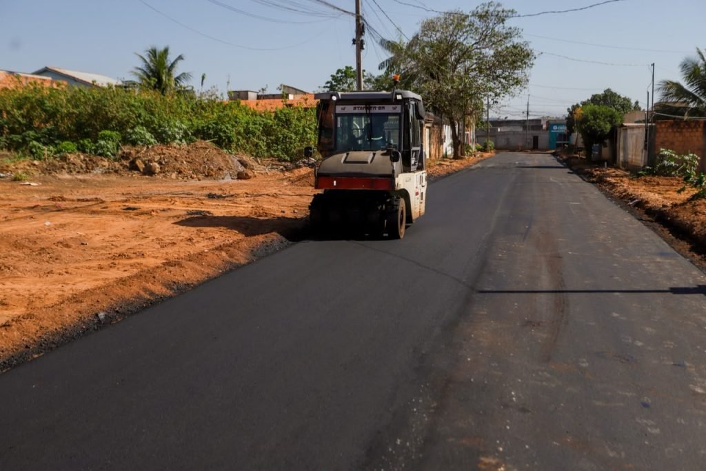 Diversas vias em Canaã dos Carajás passam por recuperação asfáltica