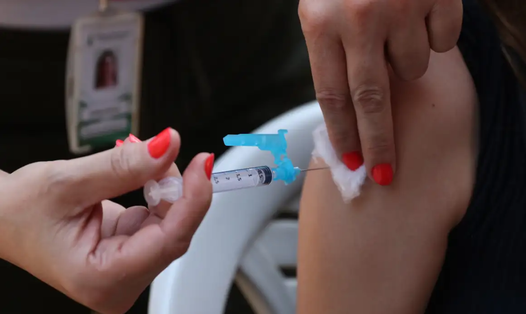 Dia D de atualização da caderneta de vacinação será neste sábado