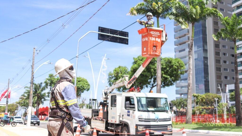 Equatorial Pará está com vagas em 13 municípios para atuação como Eletricistas.