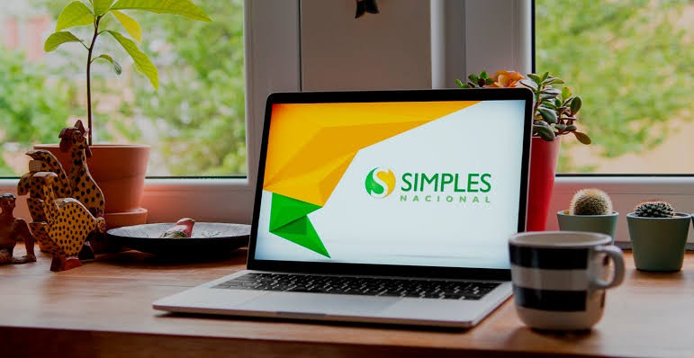 Simples Nacional: empresas devem avaliar cenário antes da decisão para 2027