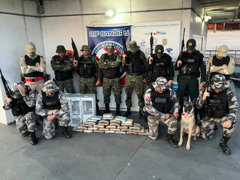 Cão farejador encontra 34,3 kg de drogas em aparelhos de ar-condicionado no Pará
